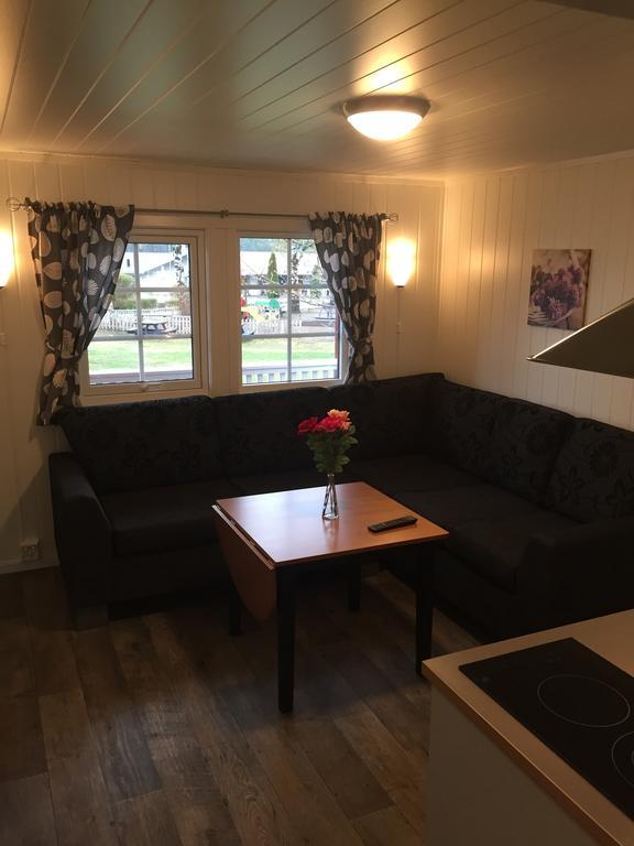 Steinvik Camping Moelv Chambre photo